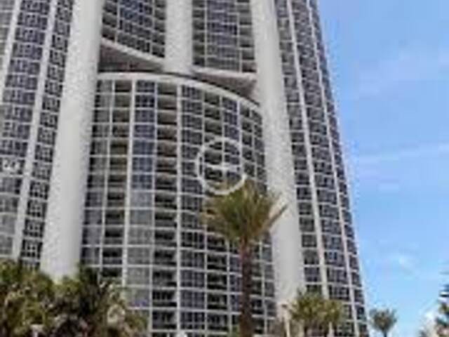 #62030765 - Apartamento para Venda em Sunny Isles Beach - FL